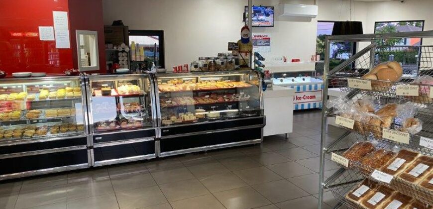 Freehold Bakery / Cafe