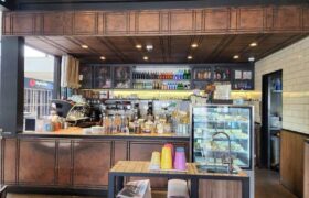 Café & Yogurt Bar – Orange